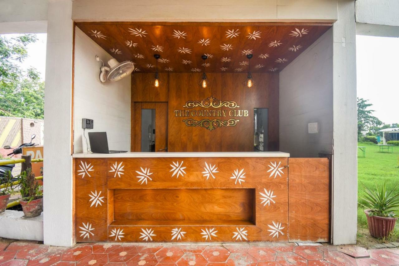 Oyo 47464 Hotel The Country Club Bilāspur Dış mekan fotoğraf
